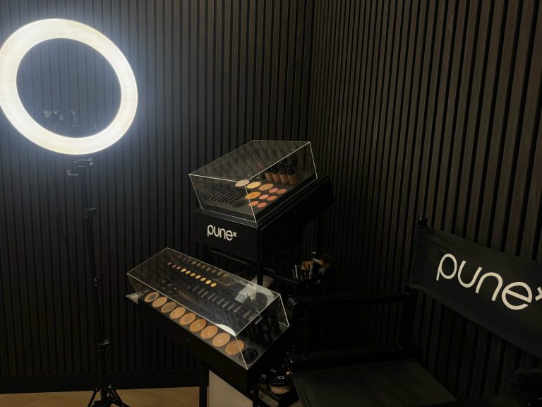 Make-up PUNE