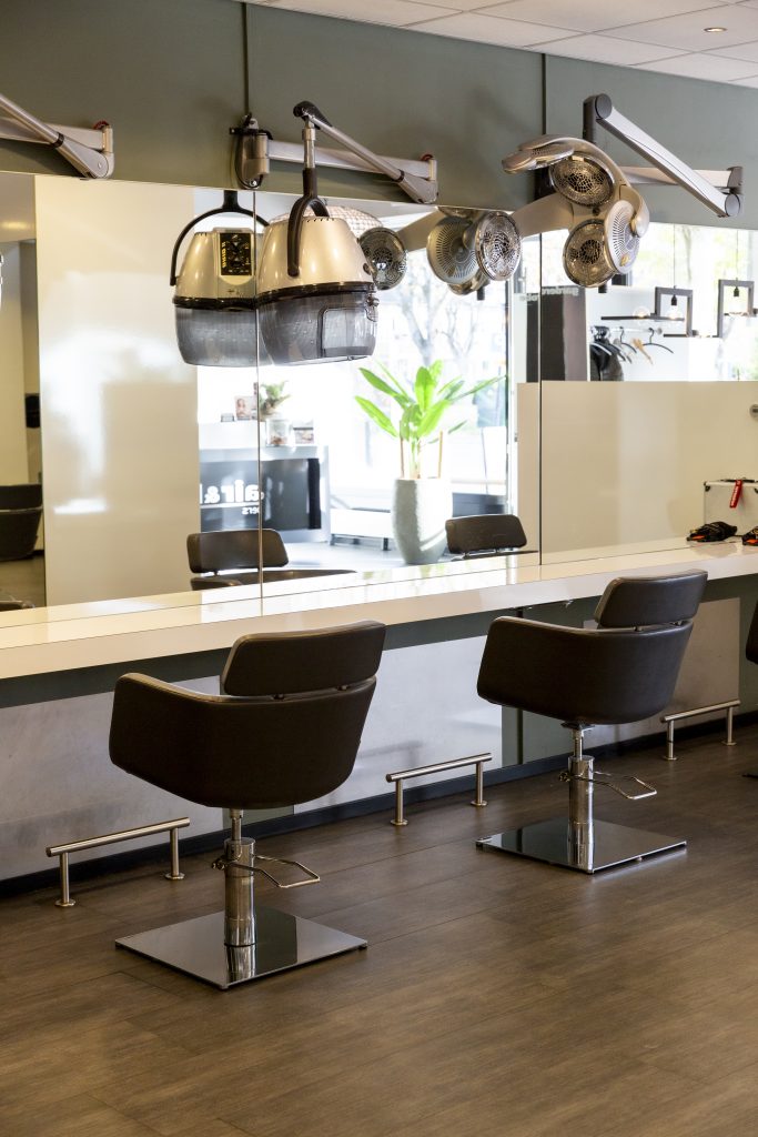 Binnen Hair & Looks salon Utrecht
